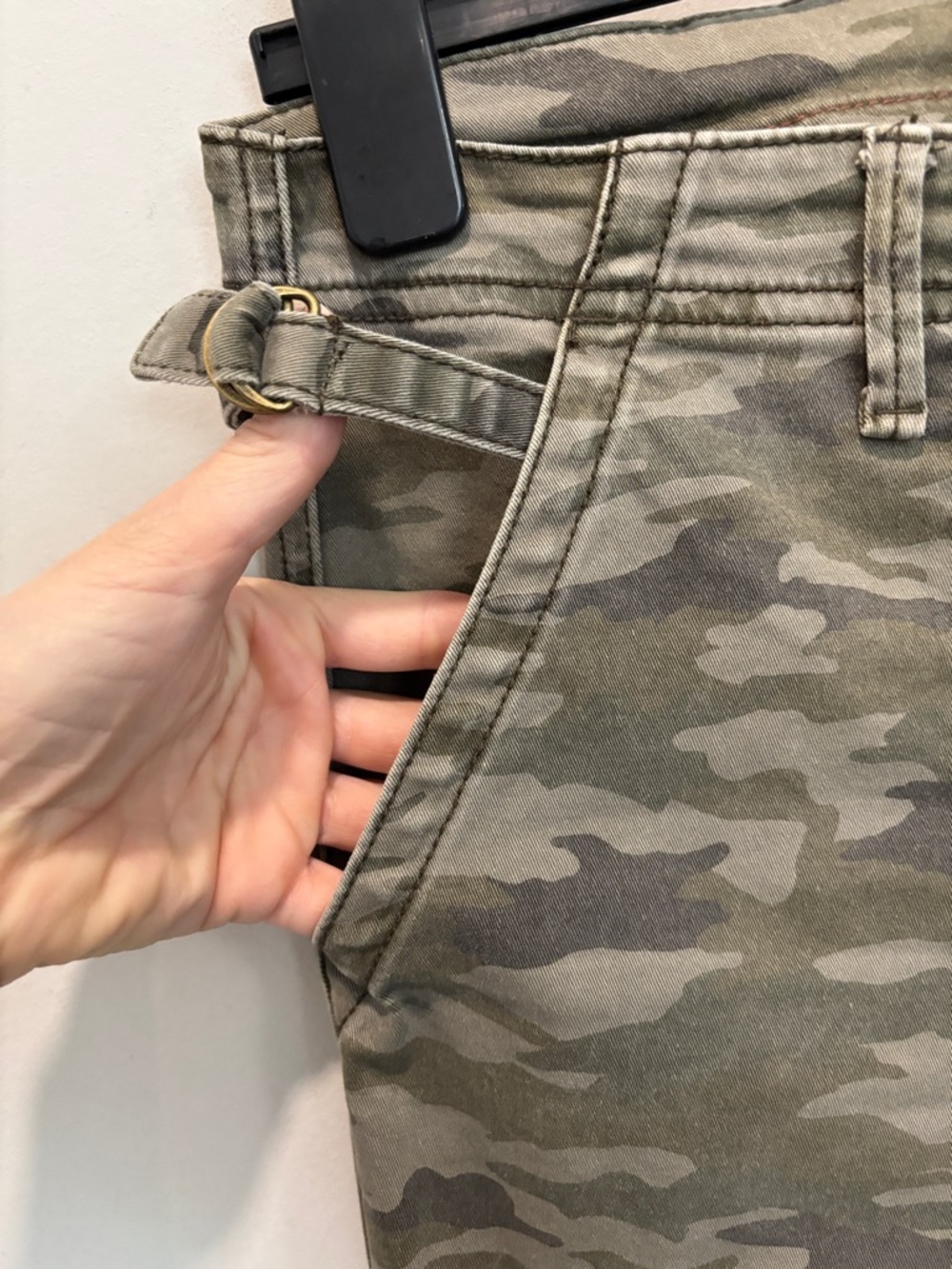 Anthro Hei Hei Camo Utility Pants Skinny Mid Rise 29 Casual Weekend Coastal Chic - Picture 9 of 13